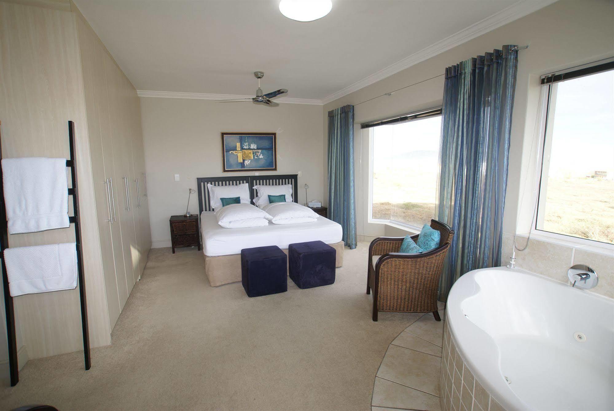 At The Rocks Guesthouse Langebaan Εξωτερικό φωτογραφία